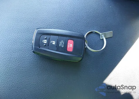 2025 Toyota Rav4 Xle z USA, uszkodzony, nr VIN 2T3P1RFV8SC531711